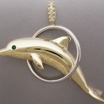 Lg dophin with hoop-crop